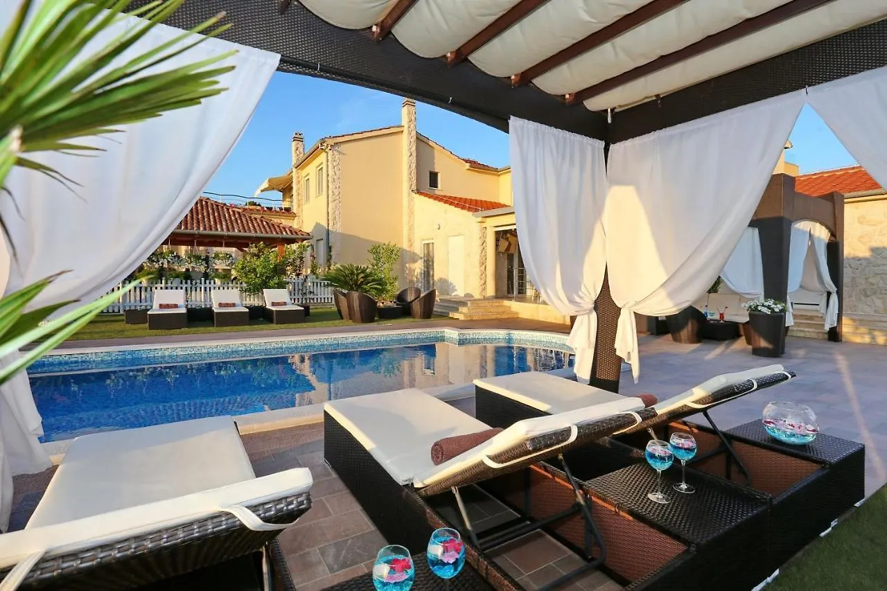 فير Villa Ulica Prezida Xxii 0*,  كرواتيا